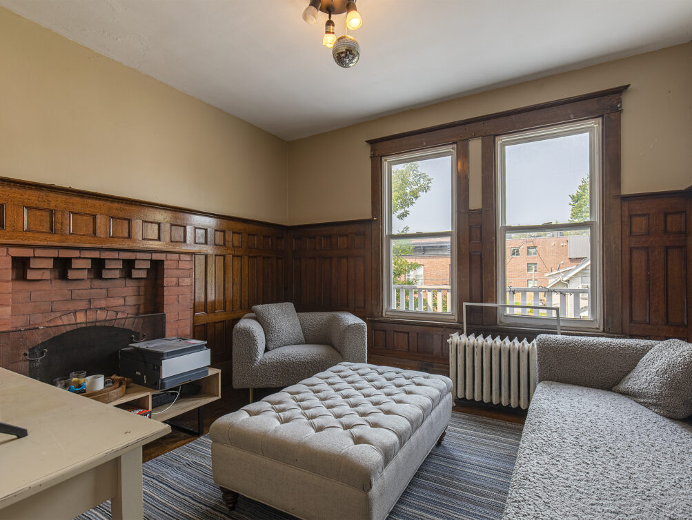 2-77 D Living room 2