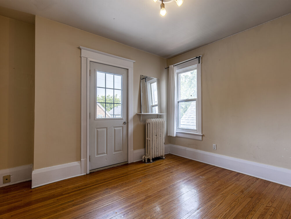 2-77 D Main Flr front bdrm