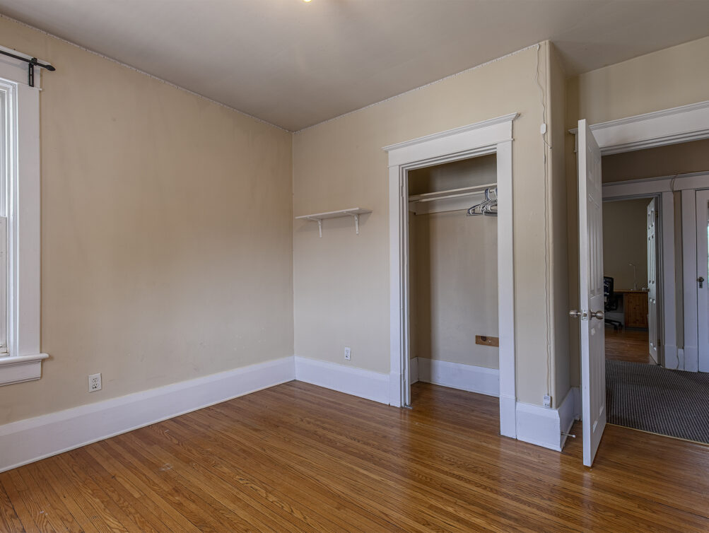 2-77 D Main Flr front bdrm 2
