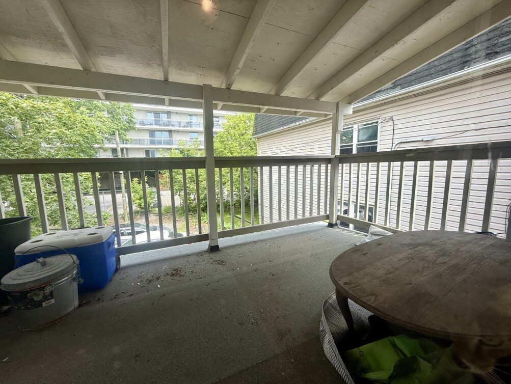 325 J 4 Back Deck