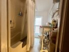 325 J 4 Bathroom