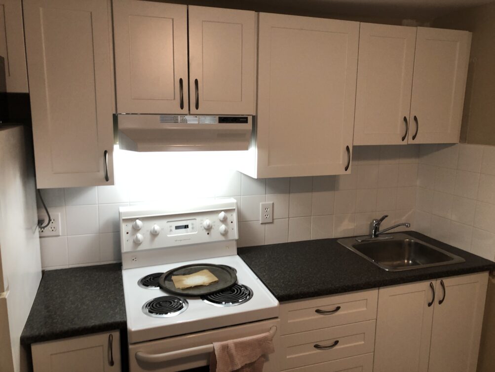 325 J 4 new kitchen cab