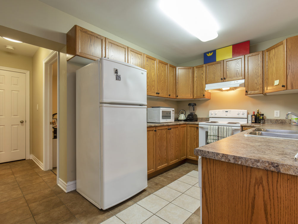 471 J 2 Kitchen 1