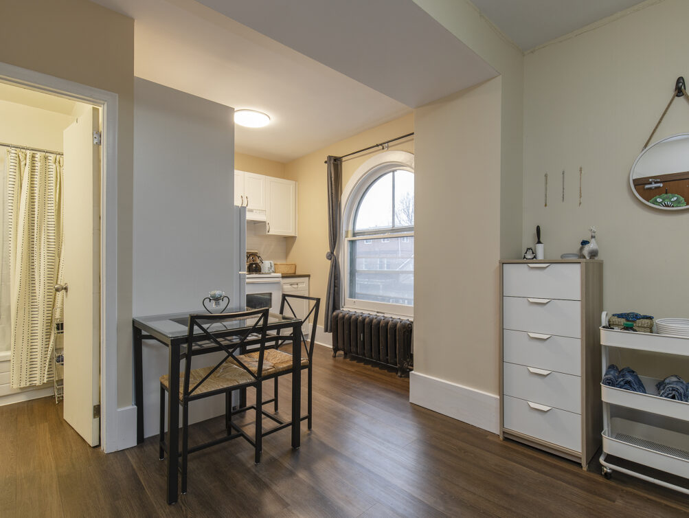 482 J 3 Common-Kitchen area