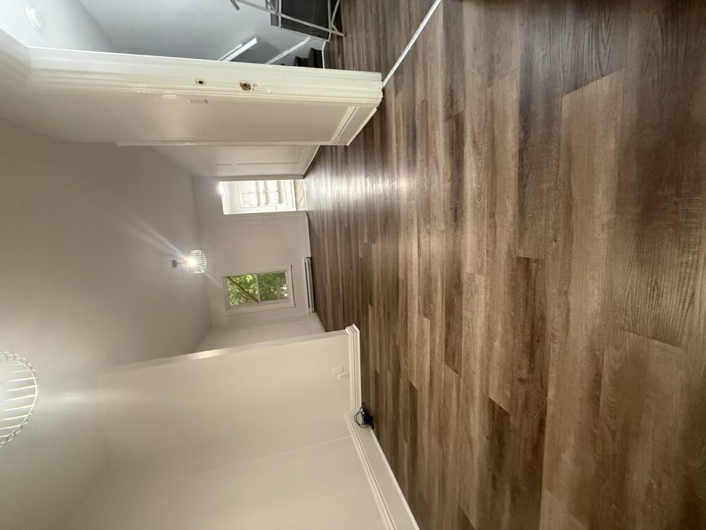 334 B living/dining room